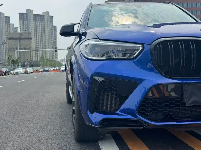 BMW X5 M — Фото автомобиля 4