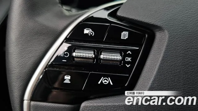 Kia Niro — Фото автомобиля 23