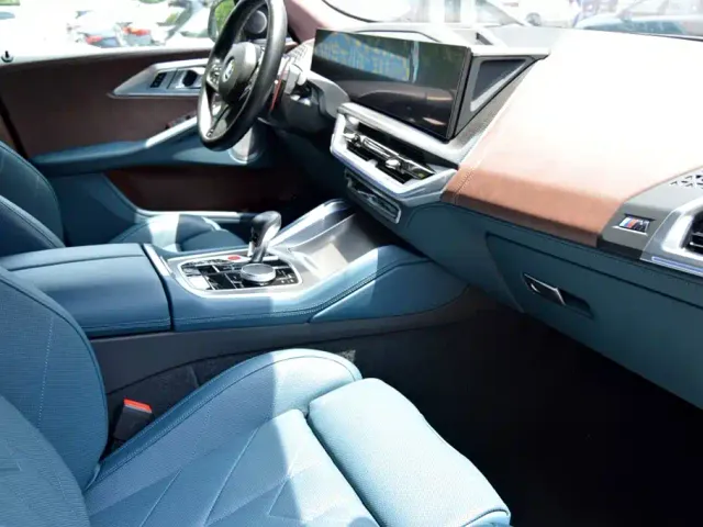 BMW XM — Фото автомобиля 12