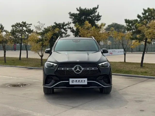 Mercedes-Benz GLE-Class — Фото автомобиля 2
