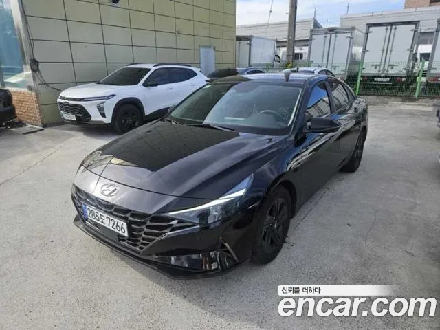 Hyundai Avante CN7 — Фото автомобиля 3