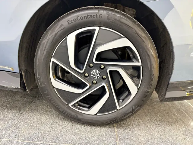Volkswagen ID.7 Vizzion — Фото автомобиля 12