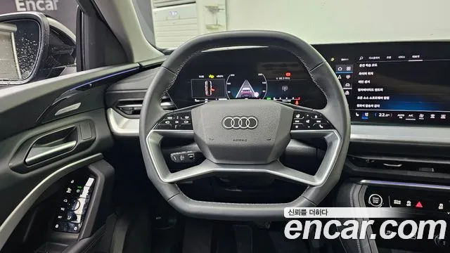 Audi Q5 40 TFSI quattro Sportback S Line — Фото автомобиля 13