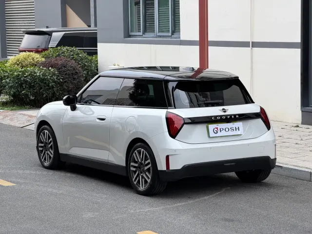 MINI Cooper — Фото автомобиля 5