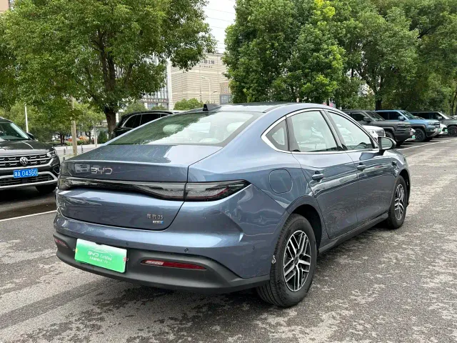 BYD Seal 05 DM-i — Фото автомобиля 11