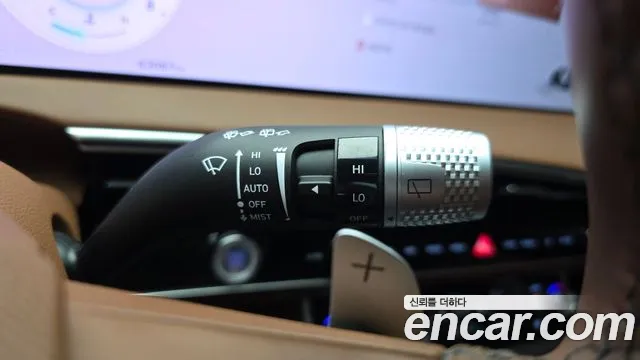 Genesis GV70 — Фото автомобиля 28