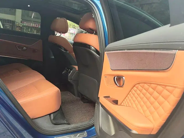 BYD Han — Фото автомобиля 12