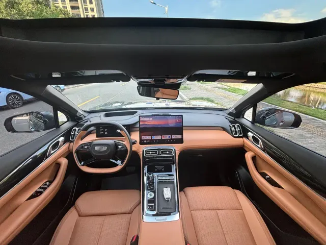 Geely Boyue L — Фото автомобиля 11