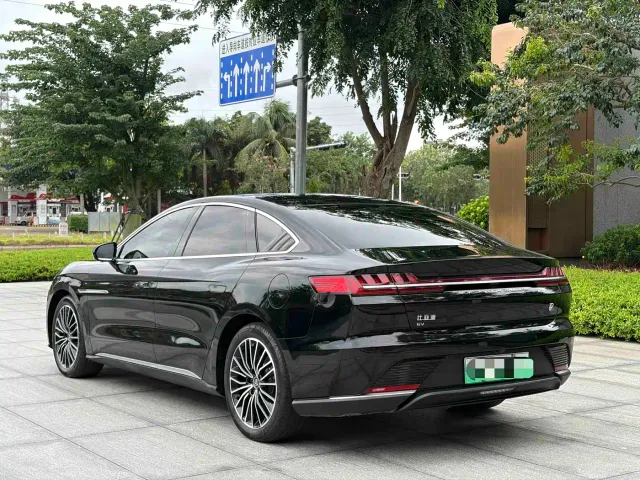 BYD Han — Фото автомобиля 10
