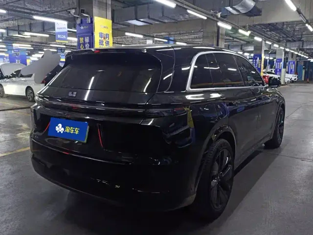 Li Auto L7 — Фото автомобиля 3