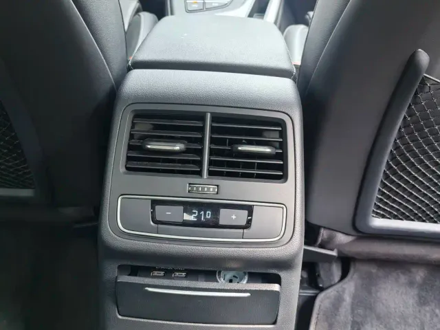 Audi A4L — Фото автомобиля 7