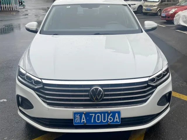 Volkswagen Lavida — Фото автомобиля 2