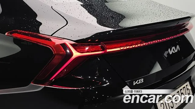 Kia K8 — Фото автомобиля 8