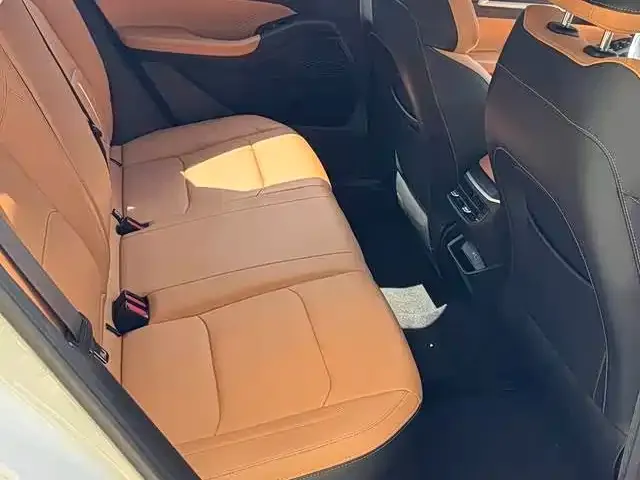 Geely Emgrand — Фото автомобиля 5