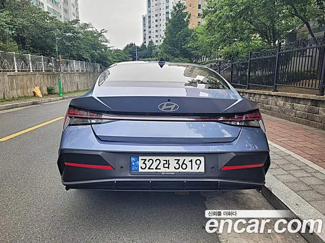 Hyundai AVANTE — Фото автомобиля 4