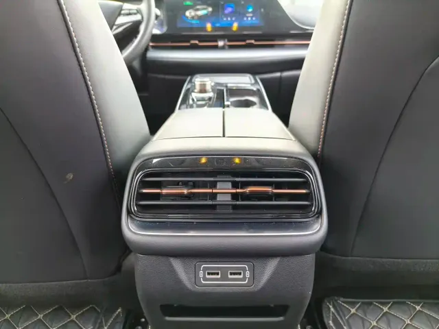 GAC Aion S — Фото автомобиля 10