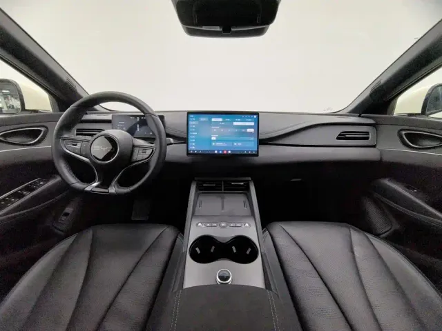 BYD Seal 06 DM-i Touring — Фото автомобиля 5