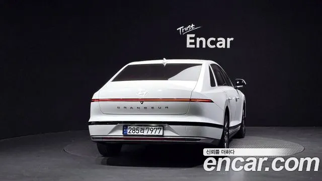 Hyundai Grandeur Grandeur (GN7) 3.5 LPG 2WD (Такси) — Фото автомобиля 4