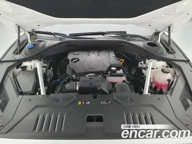 Genesis GV70 — Фото автомобиля 6