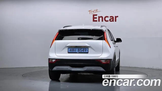 Kia Niro — Фото автомобиля 4