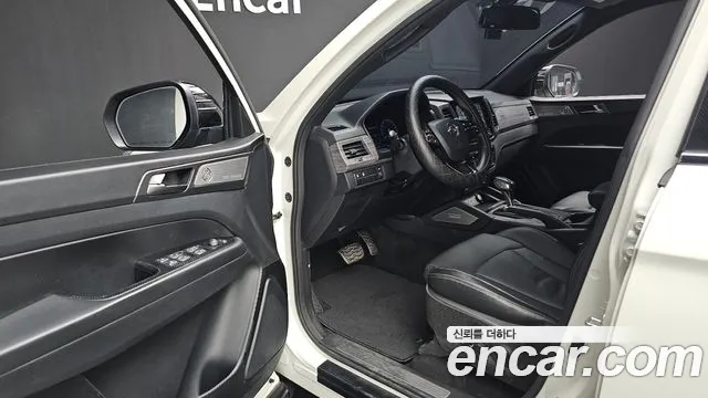 KG_Mobility_Ssangyong Rexton Новый Rexton Sport Khan Дизель 2.2 2WD — Фото автомобиля 11