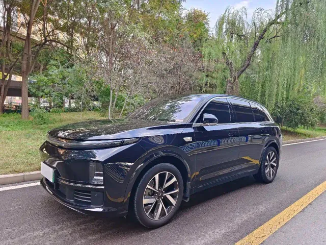 Фотография автомобиля — Li Auto L7