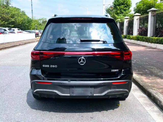Mercedes-Benz EQB — Фото автомобиля 5