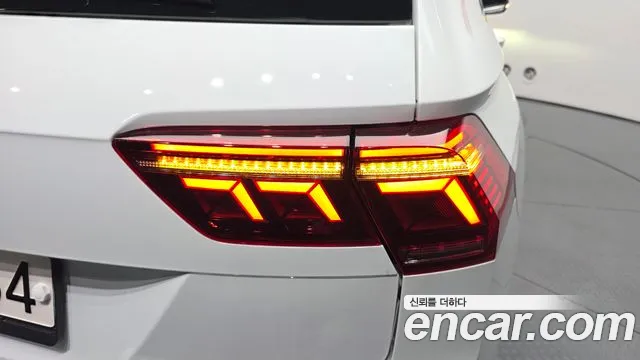 Volkswagen Tiguan — Фото автомобиля 21