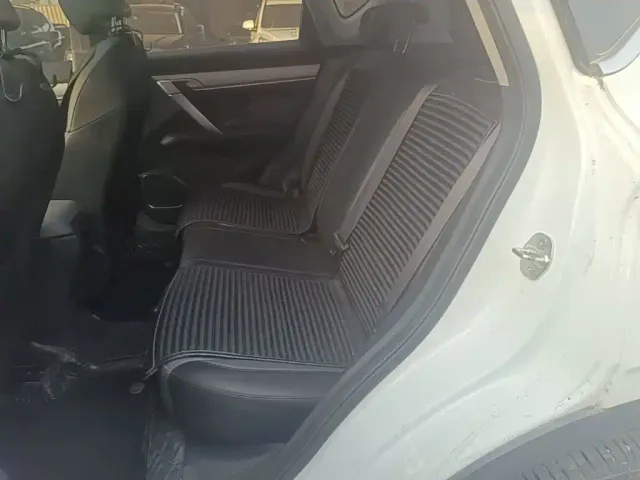 Geely Binyue — Фото автомобиля 16