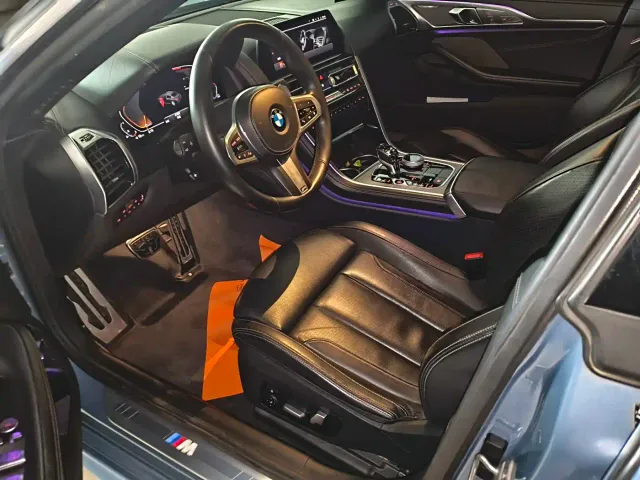 BMW 8 Series — Фото автомобиля 4