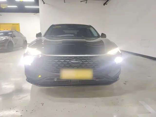 Ford Mondeo — Фото автомобиля 2
