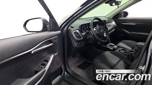 Kia Seltos Новый Seltos Бензин 2.0 2WD — Фото автомобиля 10