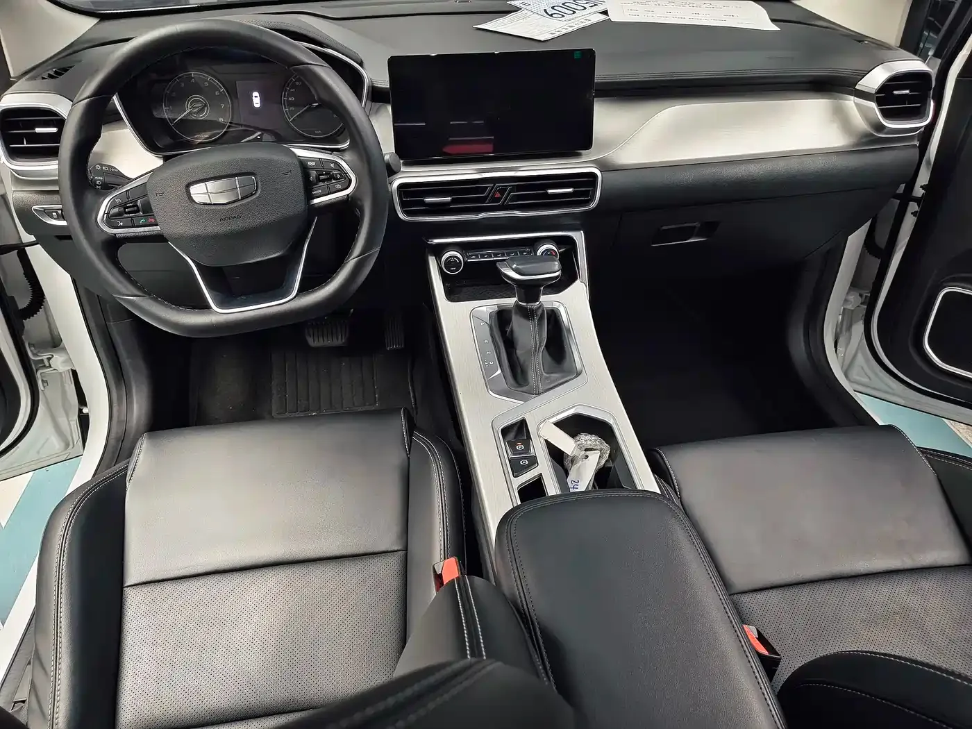 Geely Binyue 2025 1.5L CVT Super Edition — Фото автомобиля 5