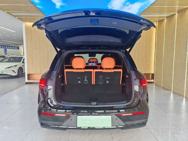 BYD Tang L — Фото автомобиля 20