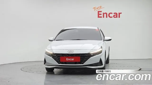Hyundai AVANTE Avante (CN7) — Фото автомобиля 3
