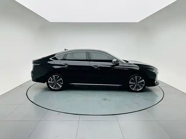 Chery Arrizo 8 — Фото автомобиля 9