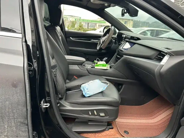Cadillac XT5 — Фото автомобиля 13