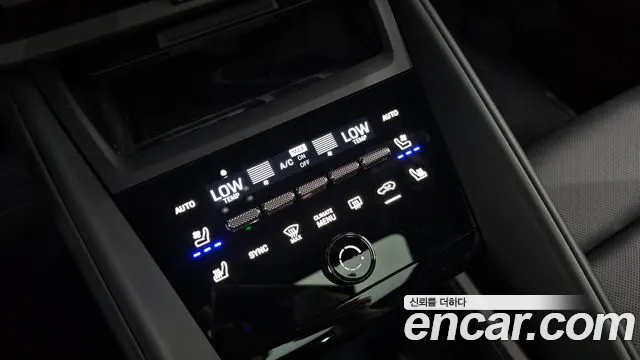 Porsche Macan — Фото автомобиля 16