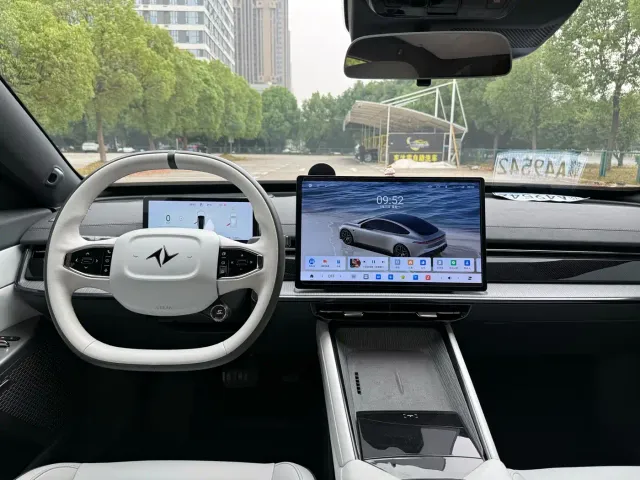 Dongfeng eπ 007 — Фото автомобиля 4