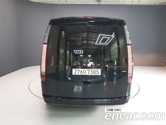 Hyundai Staria Staria 4WD Lounge 7 мест — Фото автомобиля 4