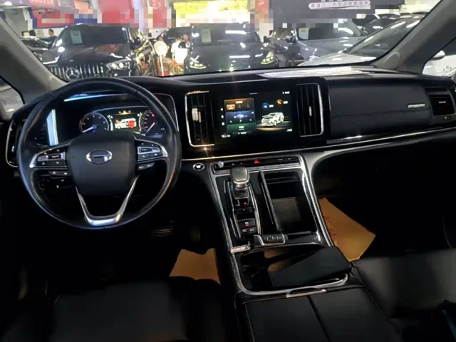 GAC Trumpchi M8 — Фото автомобиля 9