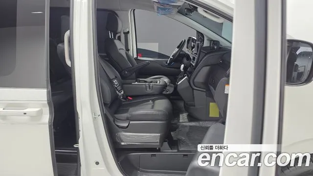 Hyundai Staria — Фото автомобиля 11