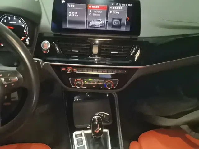 BMW 1 Series — Фото автомобиля 12