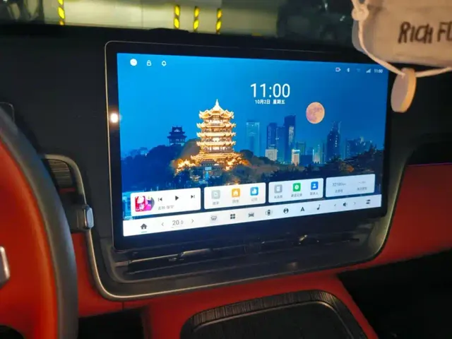 Dongfeng eπ 008 — Фото автомобиля 13