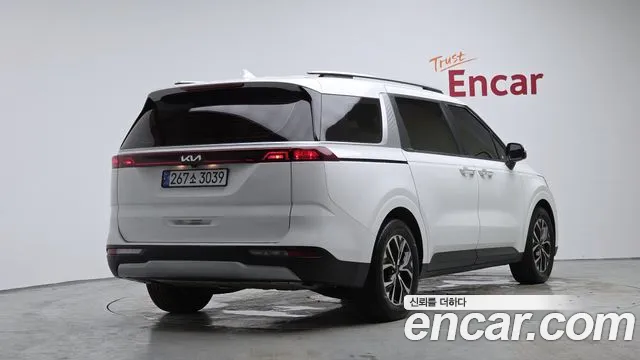 Kia Canival Carnival 4 поколение Дизель 9 мест Prestige — Фото автомобиля 2