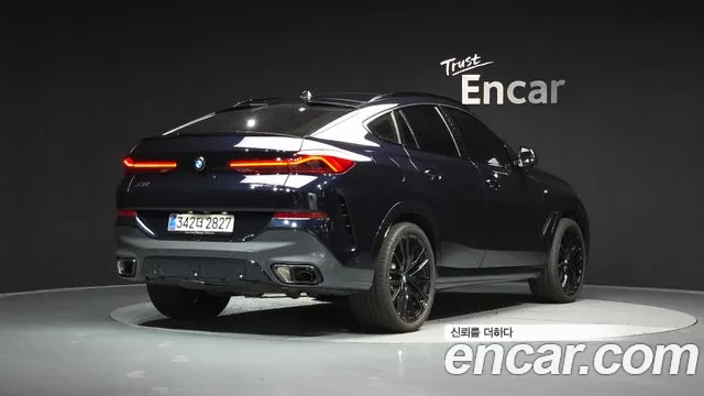 BMW X6 — Фото автомобиля 2