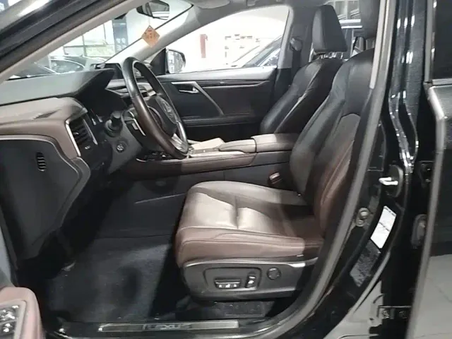 Lexus RX — Фото автомобиля 14