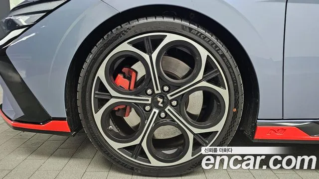 Hyundai AVANTE — Фото автомобиля 5