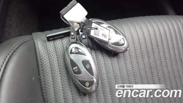 Hyundai Grandeur Grandeur (GN7) 3.5 Бензин 4WD — Фото автомобиля 12