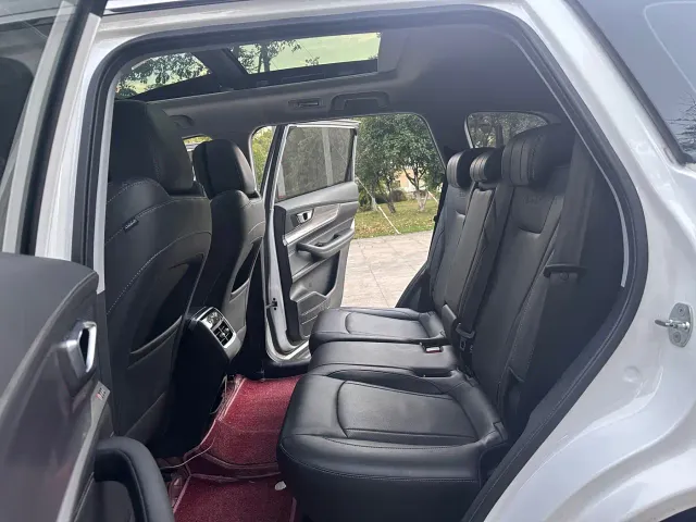 Chery Tiggo 8 — Фото автомобиля 9